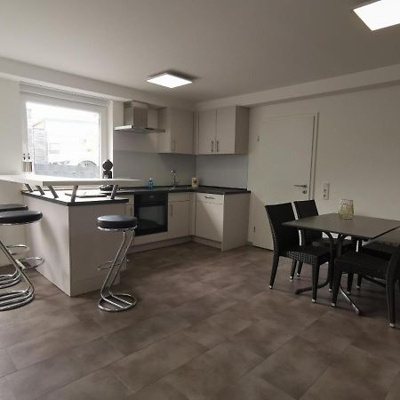 Moderne Wohnung mit Terrasse und eigenem Zugang. Remscheid Exterior foto